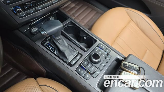 Hyundai Genesis 2014 — photo 12