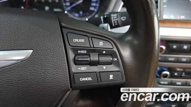 Hyundai Genesis 2014 — photo 29