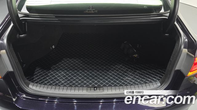 Hyundai Genesis 2014 — photo 31
