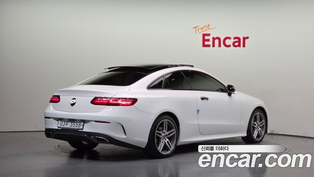 Mercedes-Benz E-Class 2017 — photo 2
