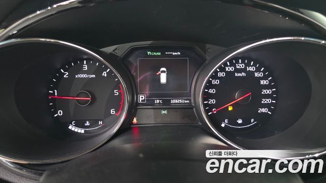 Kia Canival 2018 — photo 8