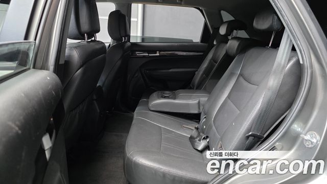Kia Sorento 2011 — photo 12