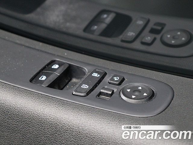 Hyundai Staria 2022 — photo 16