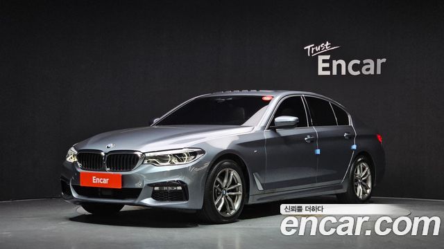 BMW 5-Series 2018 — photo 1