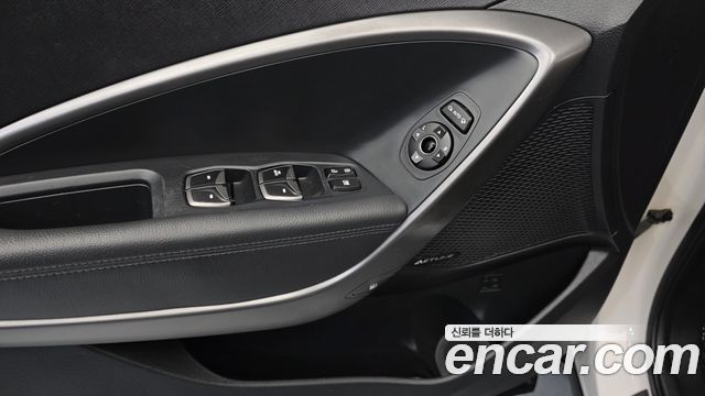 Hyundai Santafe 2015 — photo 23