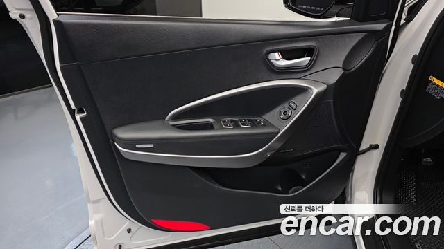 Hyundai Santafe 2015 — photo 14