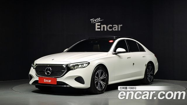 Mercedes-Benz E-Class 2026 — photo 1