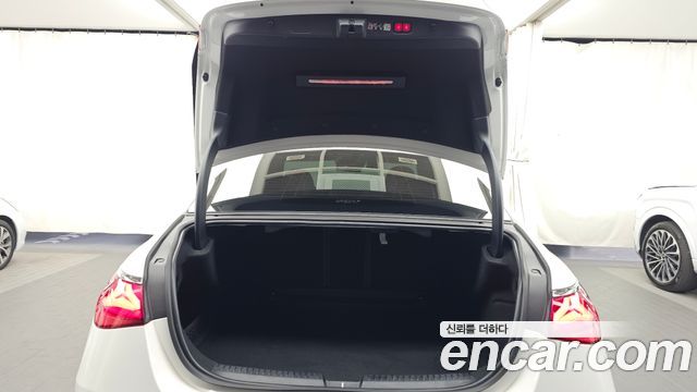 Mercedes-Benz E-Class 2026 — photo 26