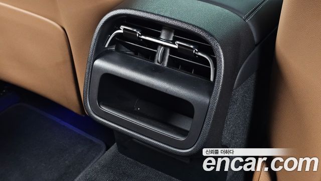 Mercedes-Benz E-Class 2026 — photo 32