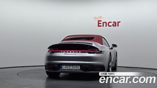 Porsche 911 2022 — photo 4