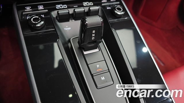 Porsche 911 2022 — photo 9