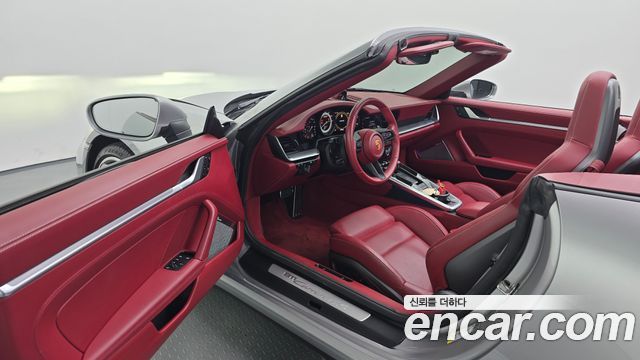 Porsche 911 2022 — photo 10