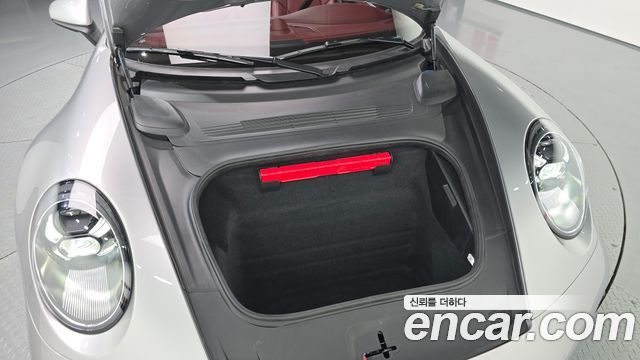 Porsche 911 2022 — photo 19