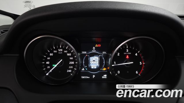 Land Rover Discovery Sport 2018 — photo 11