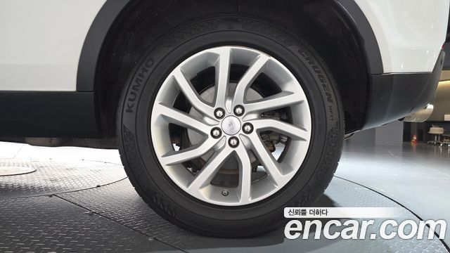 Land Rover Discovery Sport 2018 — photo 7