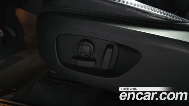 Land Rover Discovery Sport 2018 — photo 31