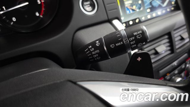 Land Rover Discovery Sport 2018 — photo 36