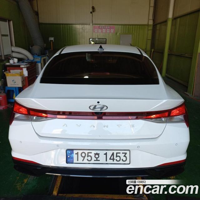 Hyundai AVANTE 2023 — photo 2