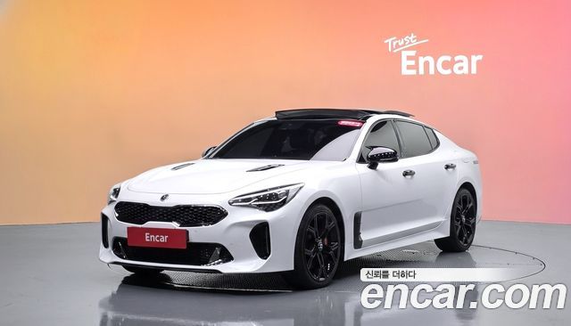 Kia Stinger 2019 — photo 1