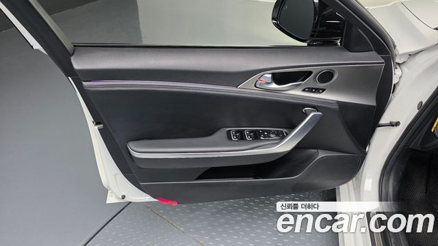 Kia Stinger 2019 — photo 14