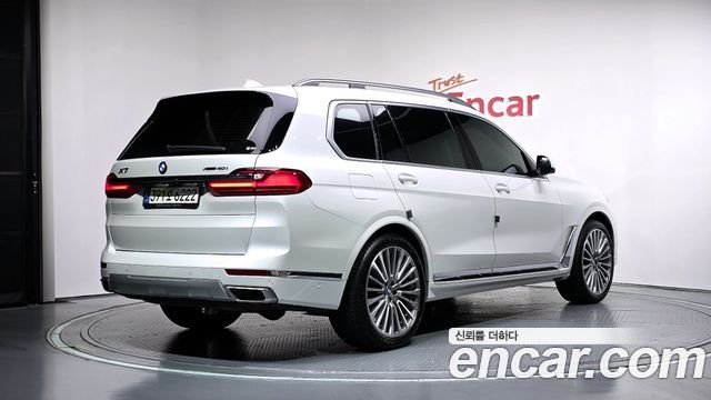 BMW X7 2021 — photo 2