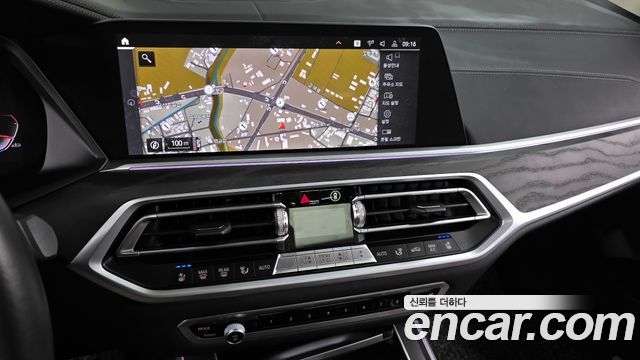 BMW X7 2021 — photo 19