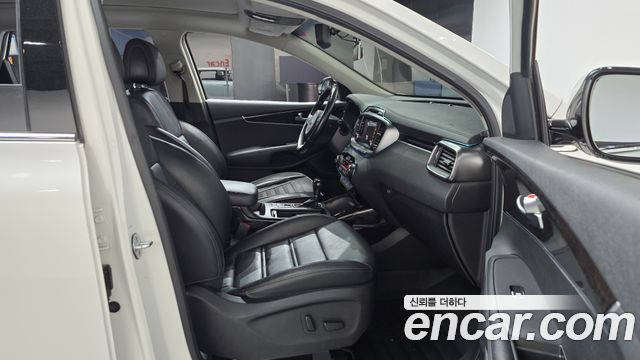 Kia Sorento 2016 — photo 16