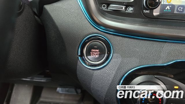 Kia Sorento 2016 — photo 28