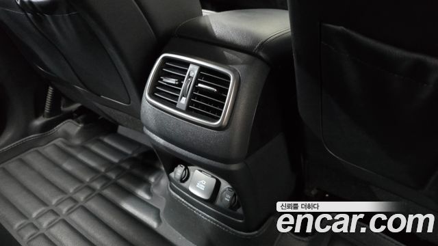 Kia Sorento 2016 — photo 31
