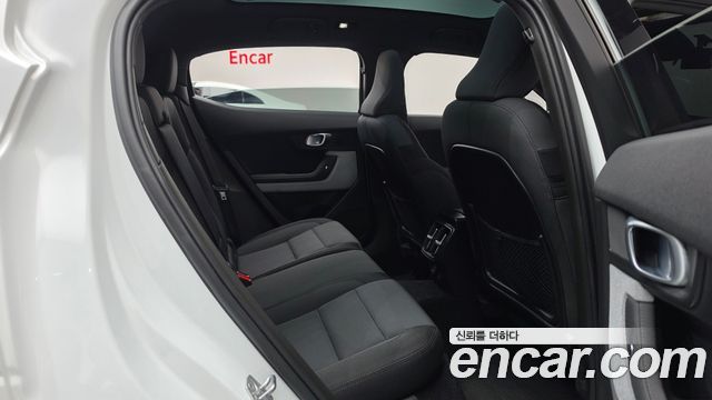 Polestar Polestar 2 2022 — photo 17