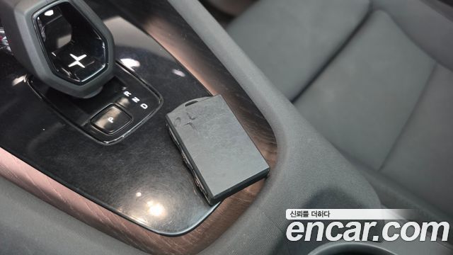 Polestar Polestar 2 2022 — photo 23
