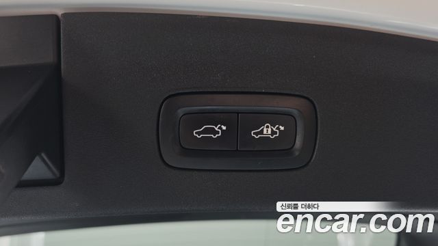Polestar Polestar 2 2022 — photo 28