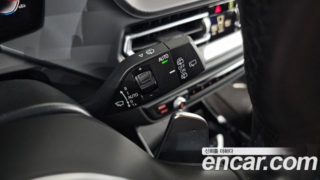 BMW 1-Series 2023 — photo 27