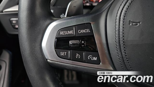 BMW 1-Series 2023 — photo 28