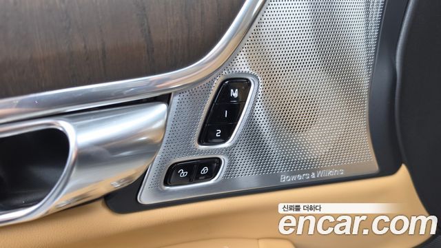 Volvo S90 2021 — photo 30