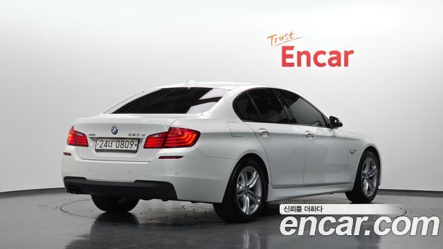 BMW 5-Series 2016 — photo 2