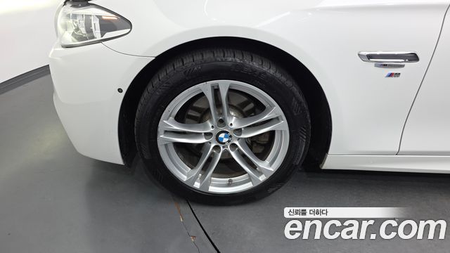 BMW 5-Series 2016 — photo 5