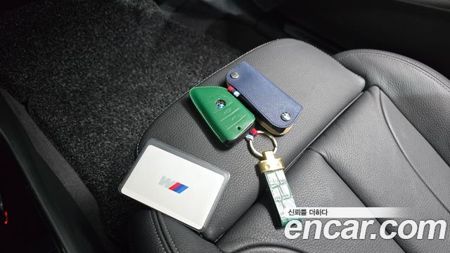 BMW 1-Series 2022 — photo 21