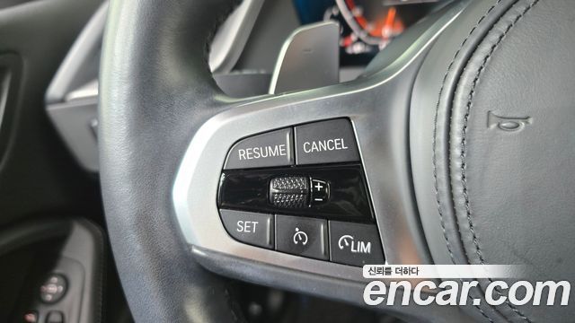 BMW 1-Series 2022 — photo 33