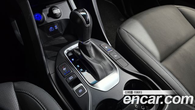 Hyundai Santafe 2018 — photo 9