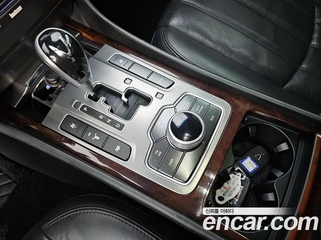 Hyundai Equus 2012 — photo 8