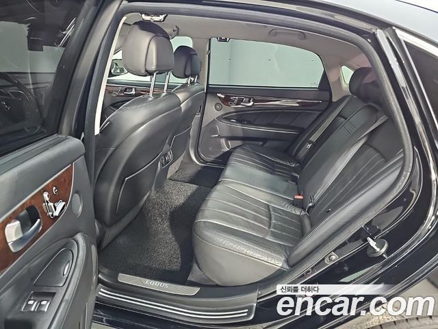 Hyundai Equus 2012 — photo 12