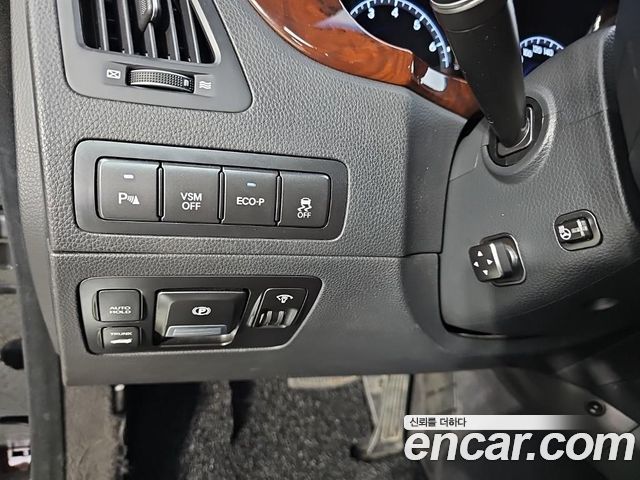 Hyundai Equus 2012 — photo 13