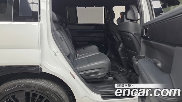 Hyundai Santafe 2024 — photo 17