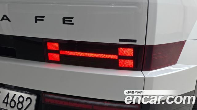 Hyundai Santafe 2024 — photo 9
