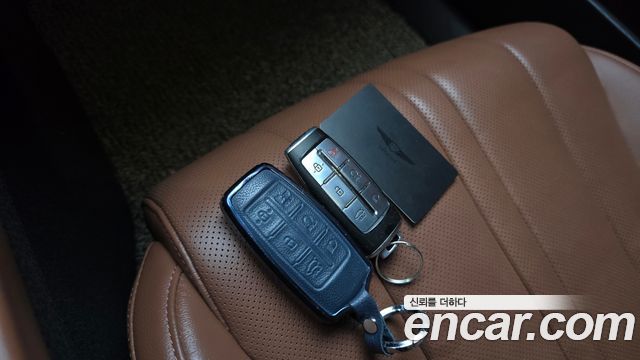 Genesis G80 2021 — photo 23