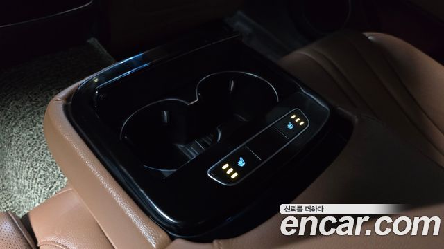 Genesis G80 2021 — photo 31