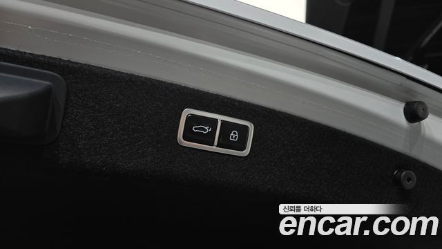 Genesis G80 2021 — photo 33