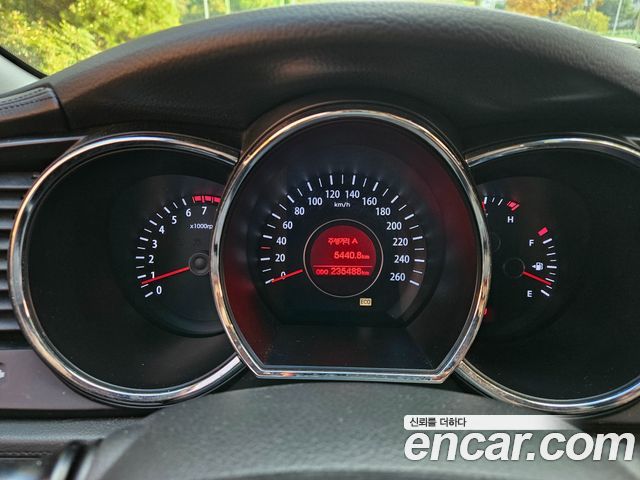 Kia K5 2011 — photo 5