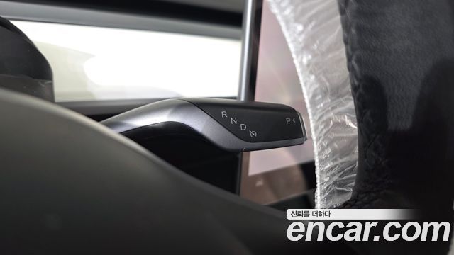 Tesla Model Y 2022 — photo 12